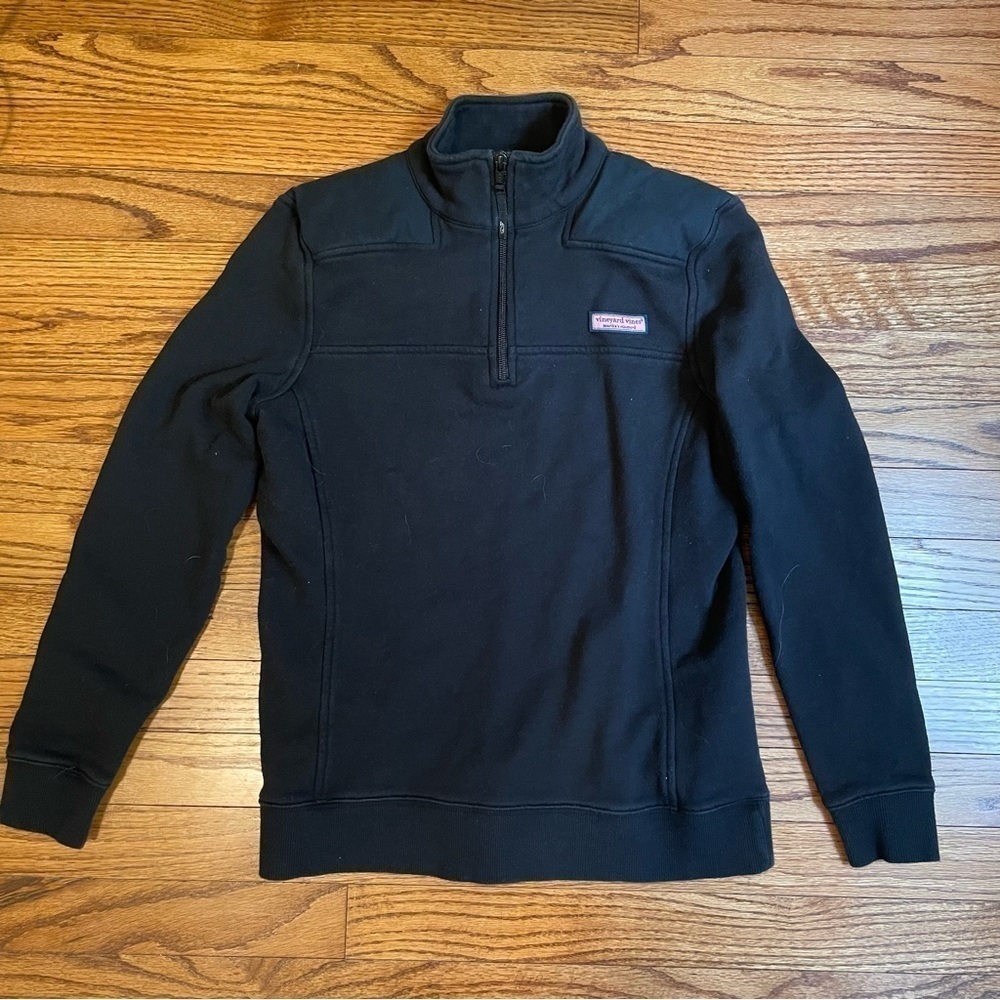 NWOT Women’s Vineyard Vines black half-zip sweatshirt, size XS.